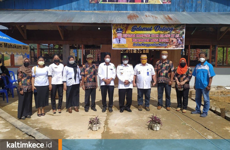 Wakil Bupati Mahulu, Yohanes Avun meresmikan Pasar Ujoh Bilang, Rabu 8 September 2021. kaltimkece.id