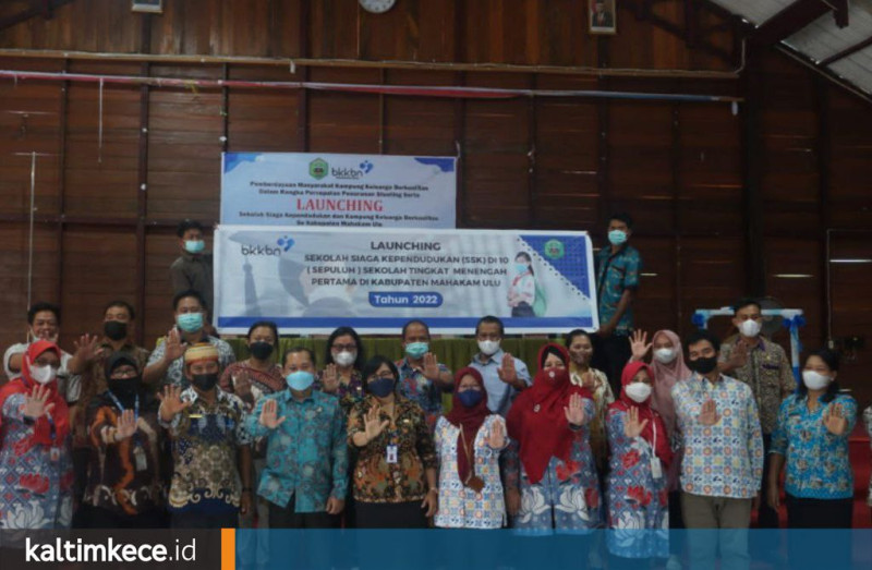 Komitmen bersama hapuskan stunting dimulai dari keluarga. FOTO/PROKOPIM MAHULU