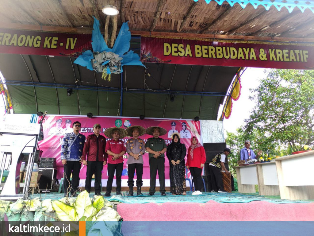 Acara tahunan ini bersamaan dengan peringatan Hari Ulang Tahun Desa Jembayan Tengah yang ke-18. FOTO; ISTIMEWA.