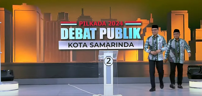 Andi Harun bersama Saefuddin Zuhri dalam debat pertama Pemilihan Wali Kota Samarinda. FOTO: ISTIMEWA