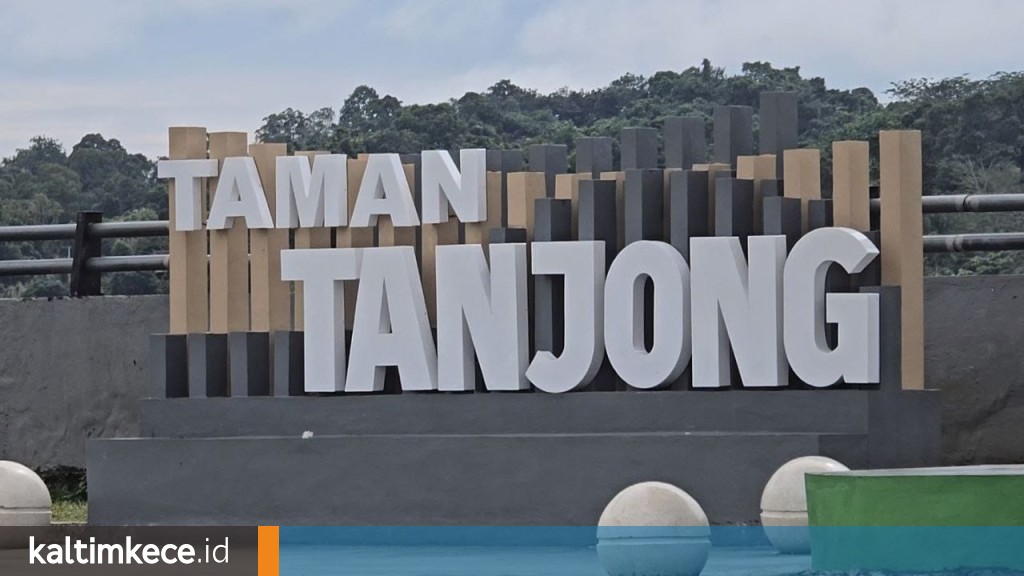 Taman Tanjong terletak di Jalan Diponegoro, Kelurahan Panji, Tenggarong, Kukar. FOTO; ALDI BUDIARIS-KALTIMKECE.ID