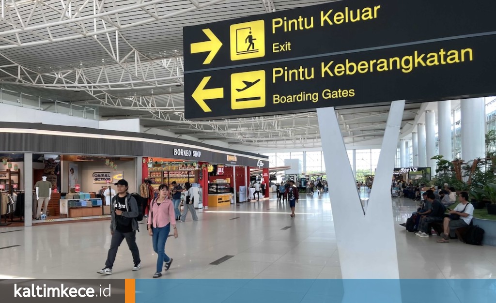 Bandara Sultan AM Sulaiman Sepinggan, Balikpapan. Puncak arus mudik pada 2026 diperkirakan jatuh H-3 Idulfitri. FOTO: MUHAMMAD SYARAFUDDIN-KALTIMKECE.ID