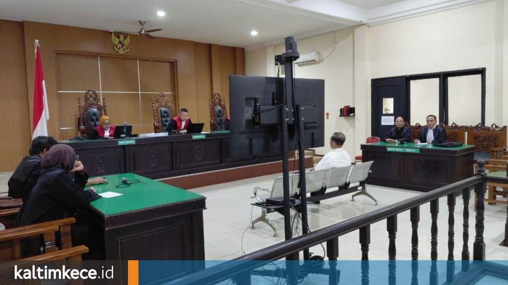 Sidang putusan kasus DBON Kaltim di Pengadilan Negeri Samarinda, Jumat, 19 Juni 2026. FOTO: M AL FATIH-KALTIMKECE.ID